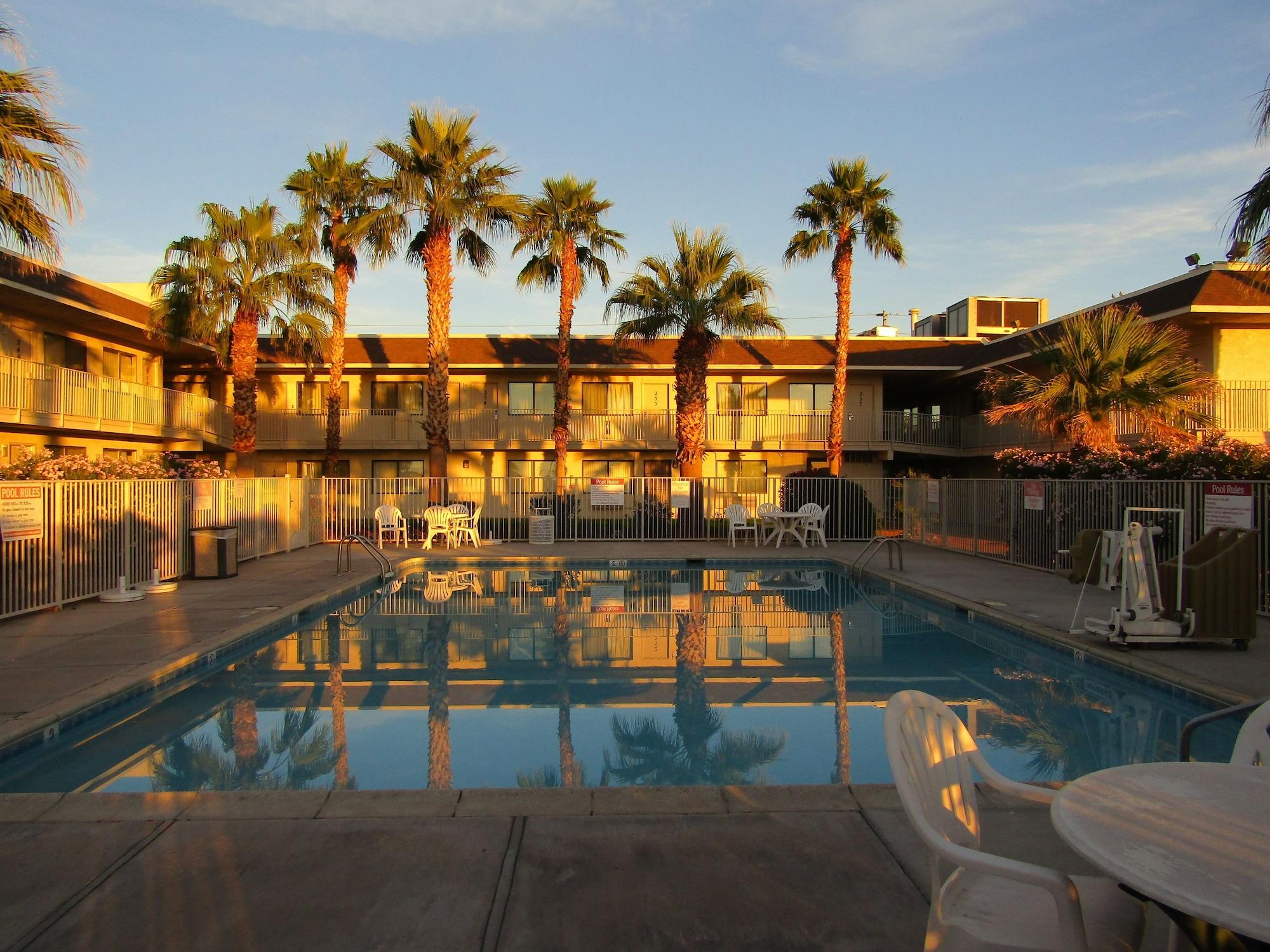 Budgetel Inn & Suites Yuma Extérieur photo