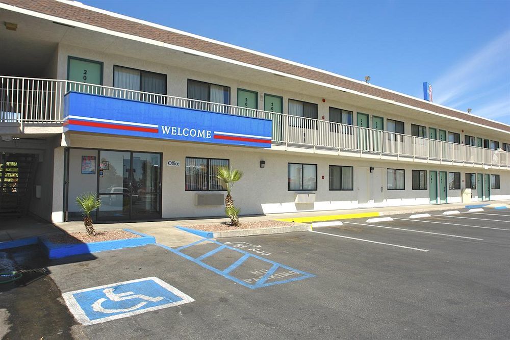 Budgetel Inn & Suites Yuma Extérieur photo