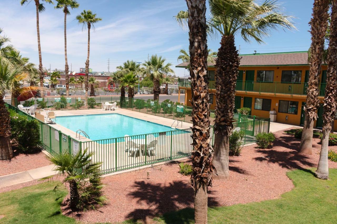 Budgetel Inn & Suites Yuma Extérieur photo