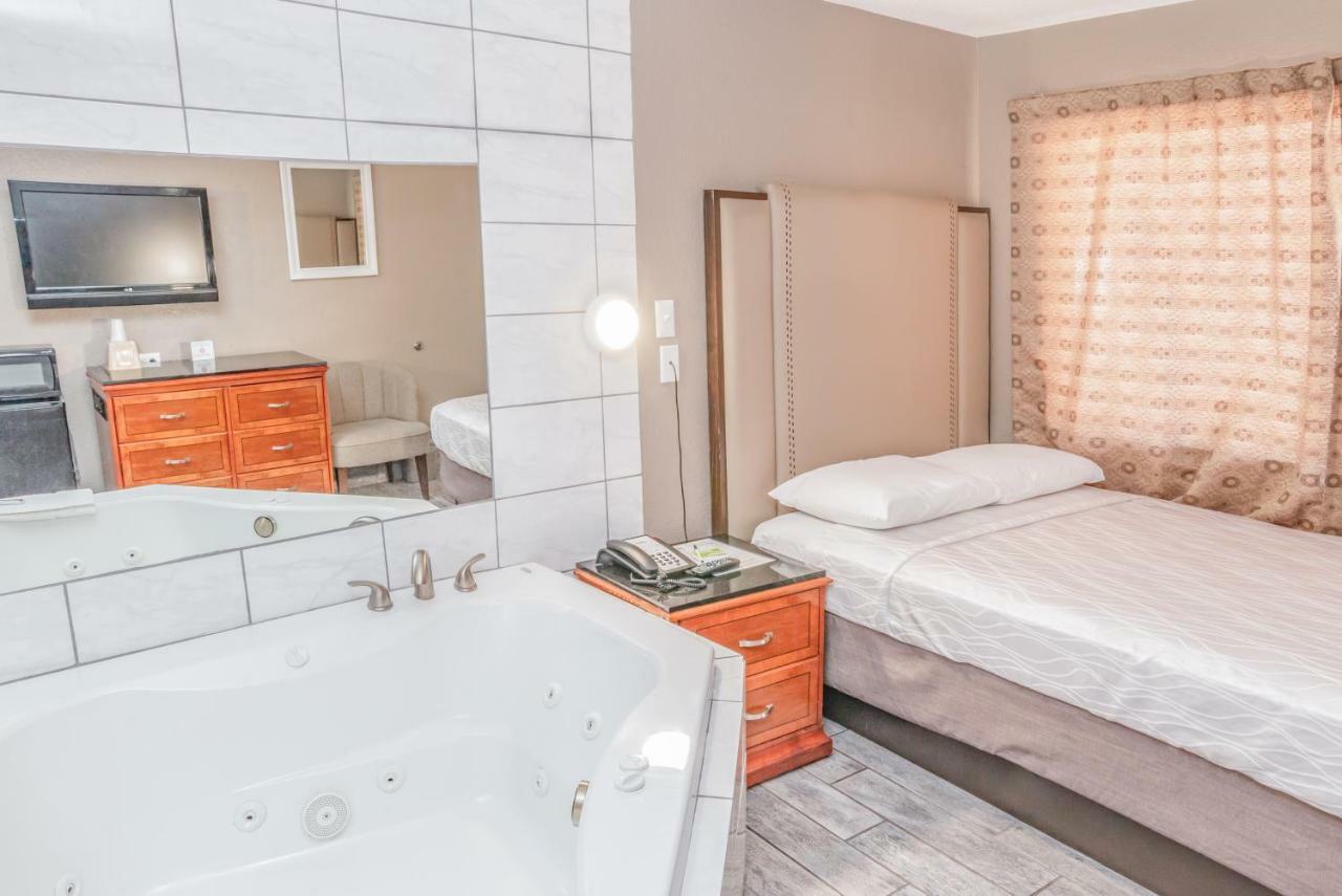 Budgetel Inn & Suites Yuma Extérieur photo