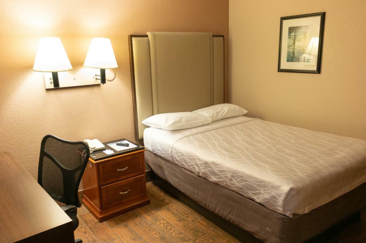 Budgetel Inn & Suites Yuma Extérieur photo